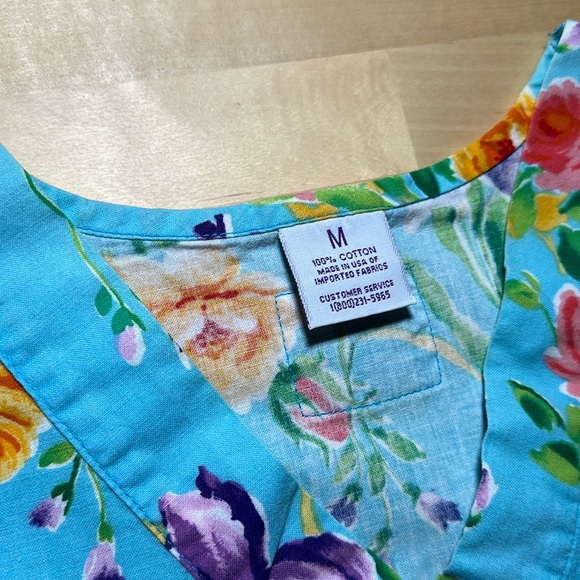 S.C.R.U.B.S. Blue Flower Patterned Scrub Top - Picture 5 of 5